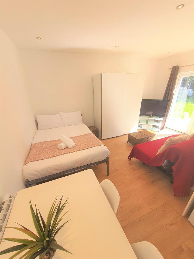 Turay Court Holiday Apartments Bournemouth Ngoại thất bức ảnh