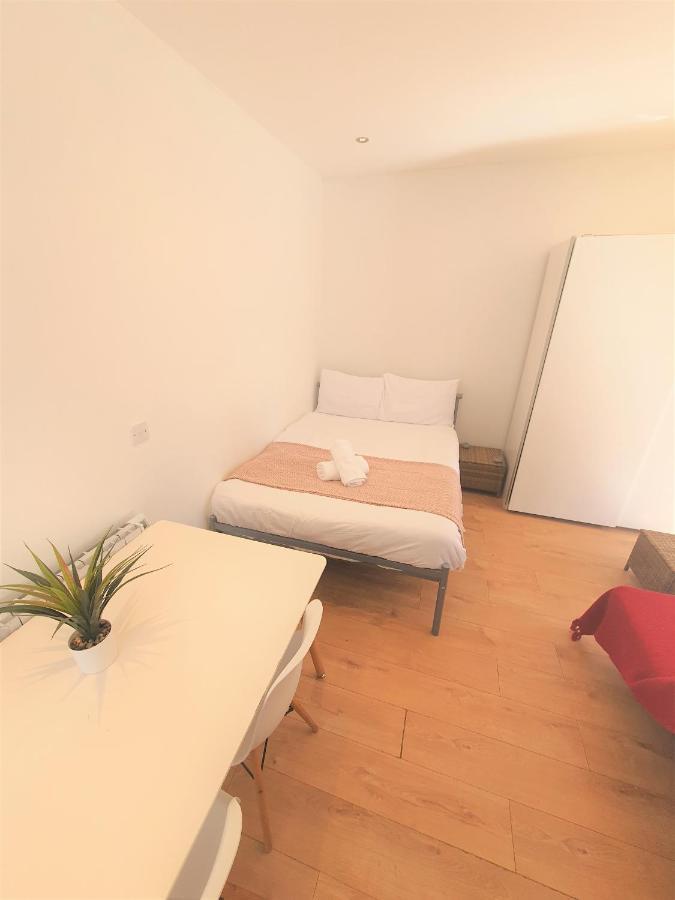 Turay Court Holiday Apartments Bournemouth Ngoại thất bức ảnh