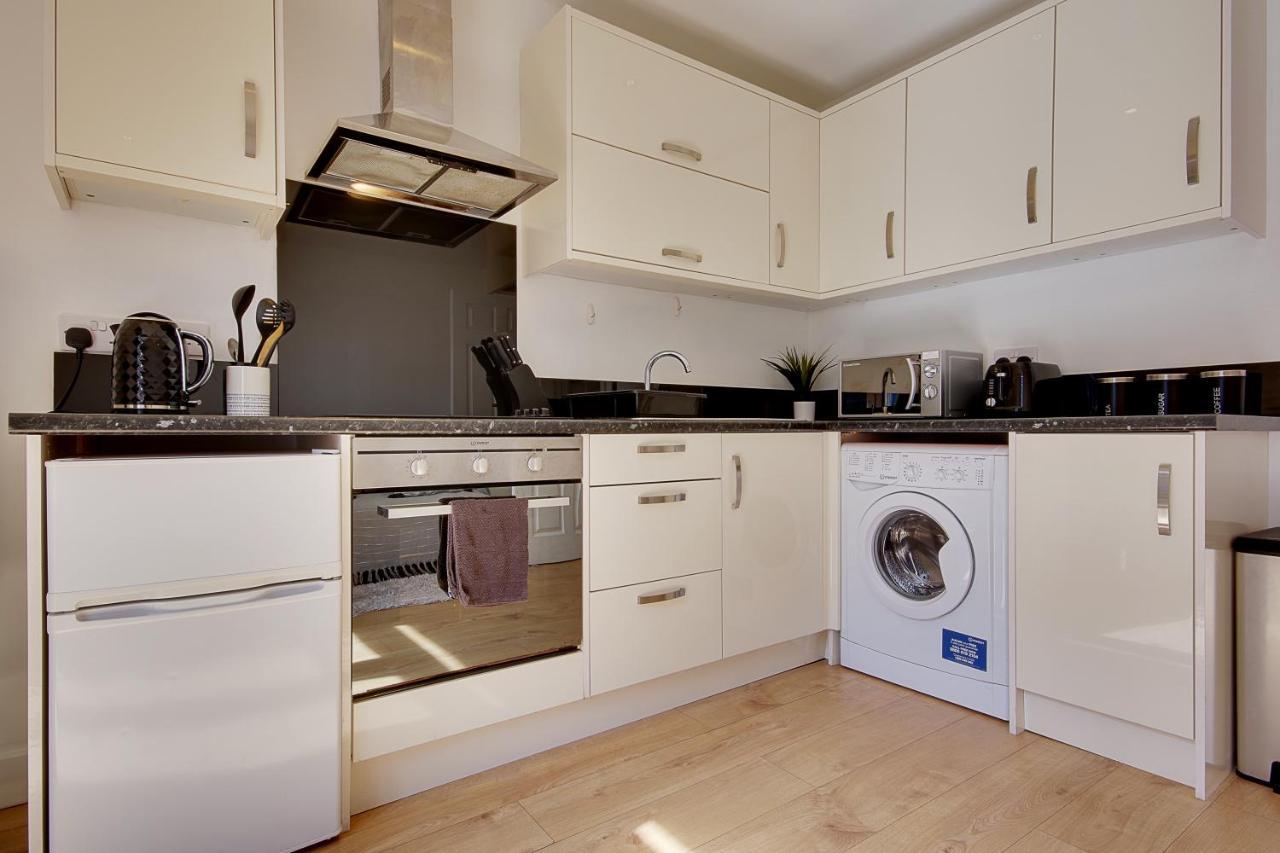 Turay Court Holiday Apartments Bournemouth Ngoại thất bức ảnh