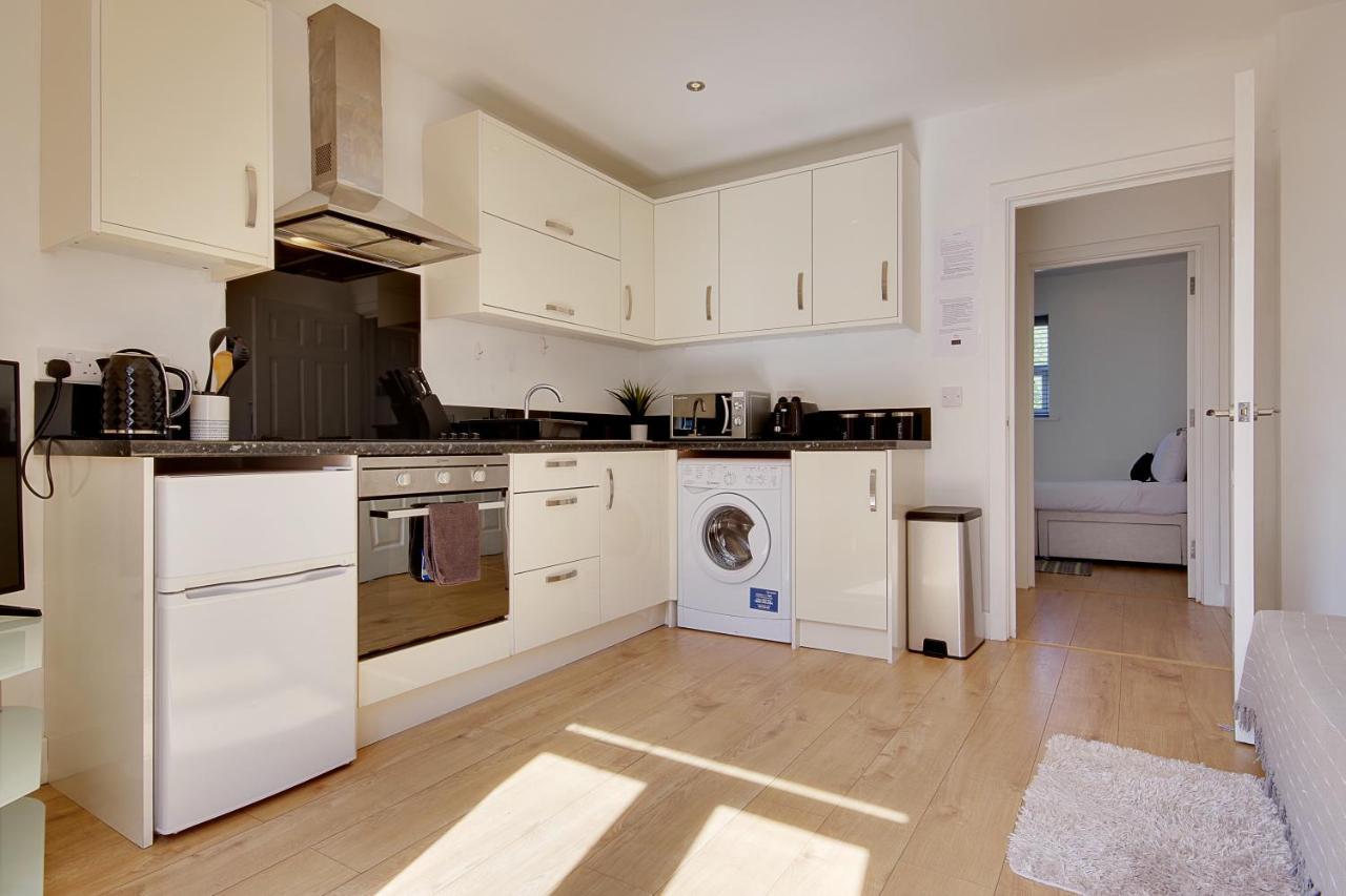 Turay Court Holiday Apartments Bournemouth Ngoại thất bức ảnh