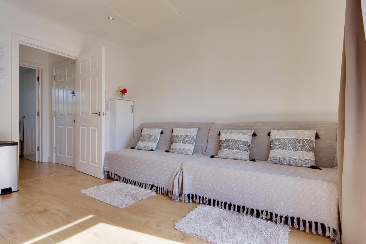 Turay Court Holiday Apartments Bournemouth Ngoại thất bức ảnh