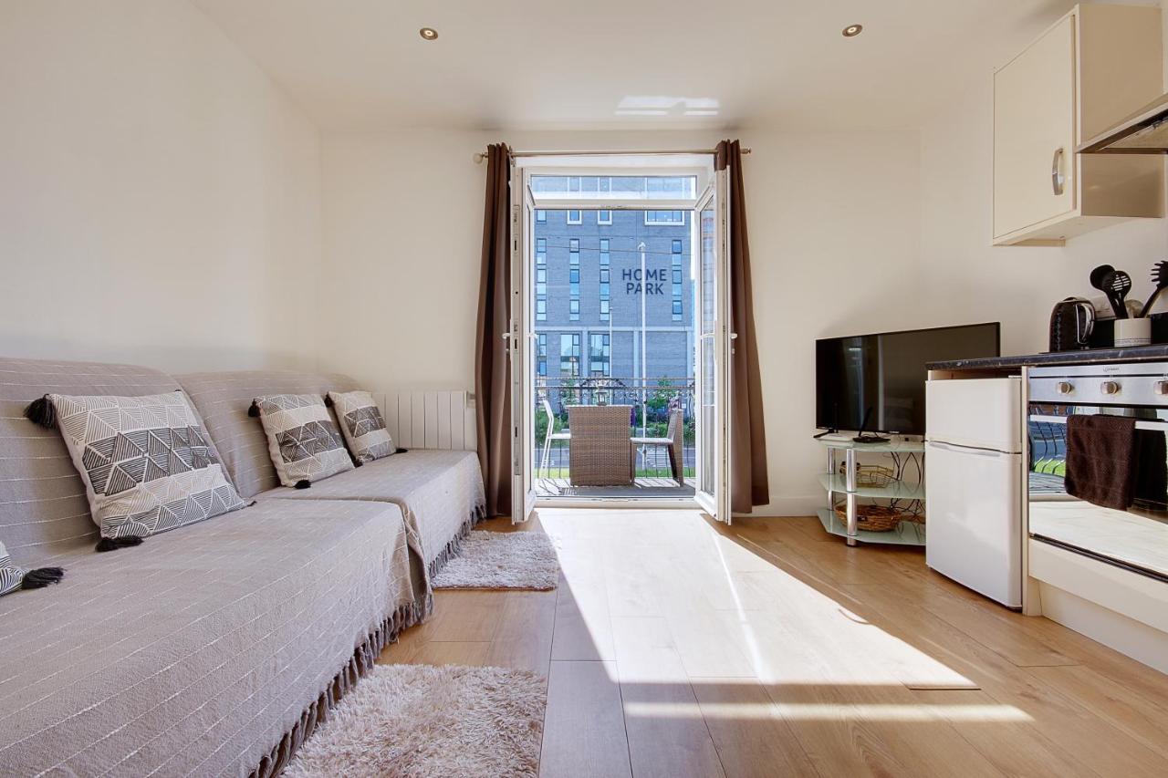 Turay Court Holiday Apartments Bournemouth Ngoại thất bức ảnh