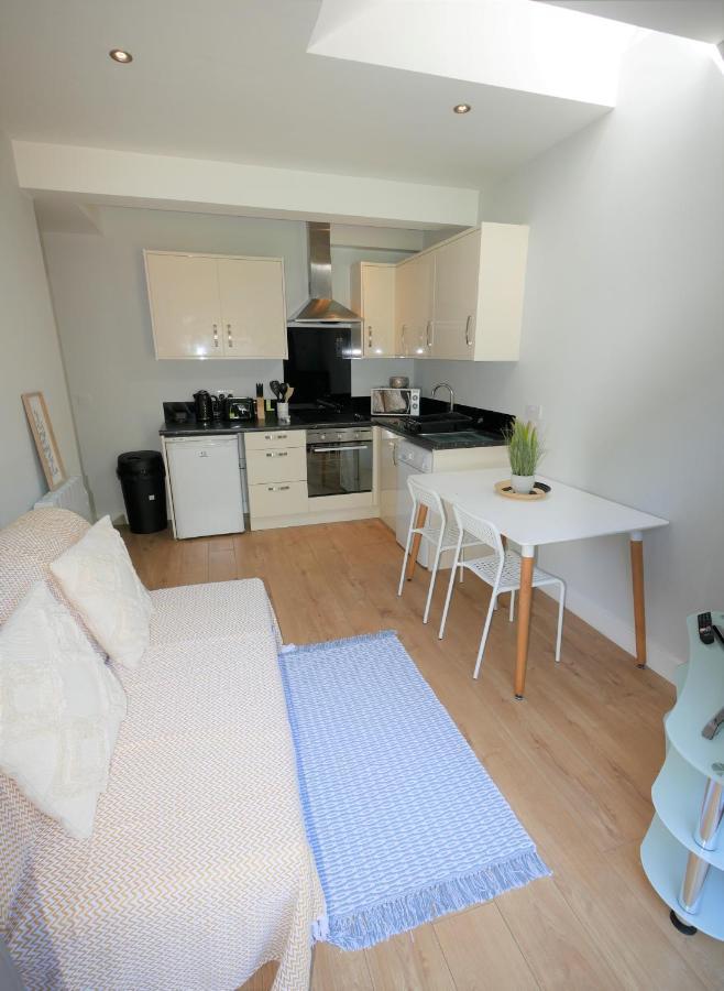 Turay Court Holiday Apartments Bournemouth Ngoại thất bức ảnh