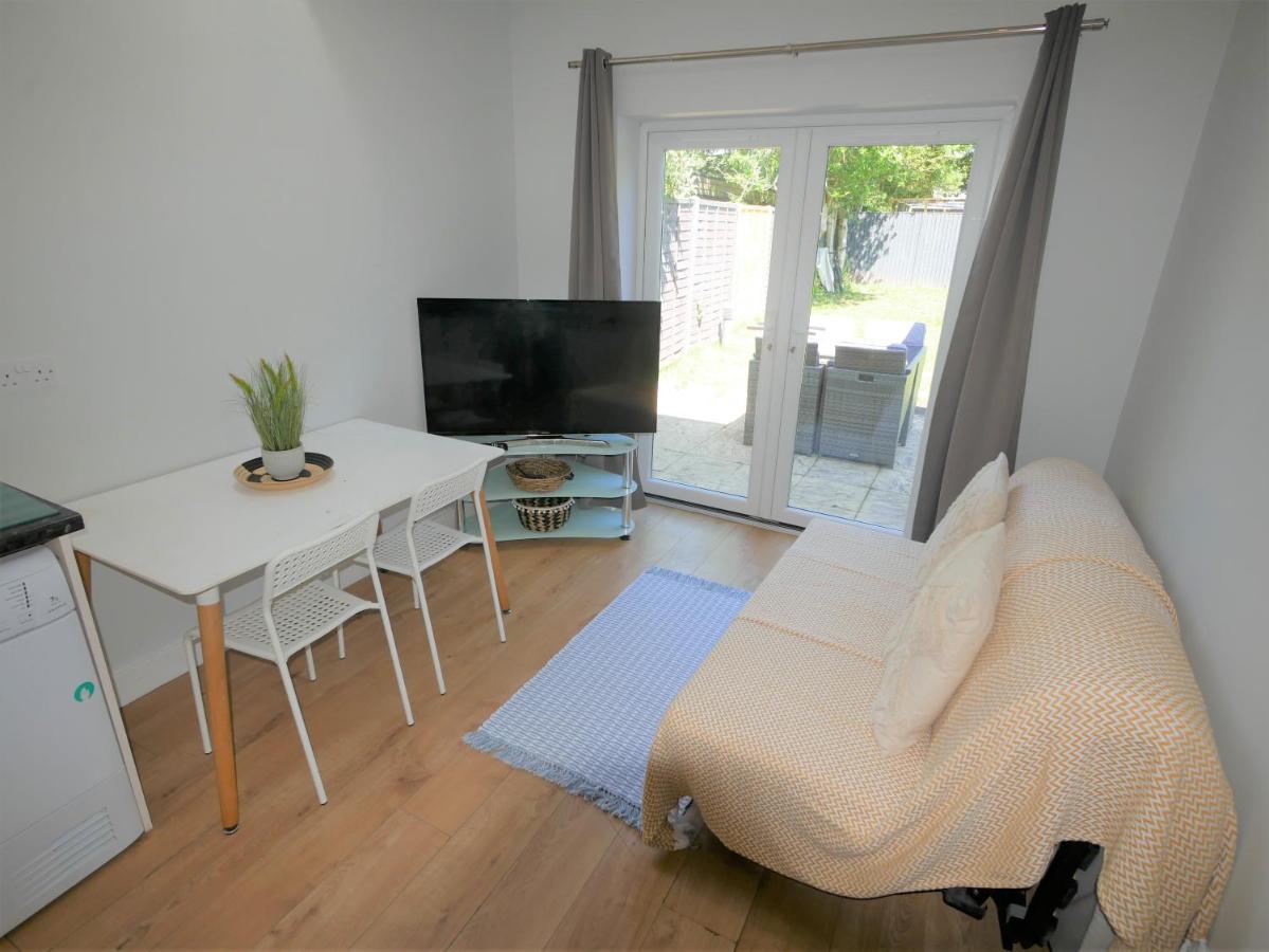 Turay Court Holiday Apartments Bournemouth Ngoại thất bức ảnh